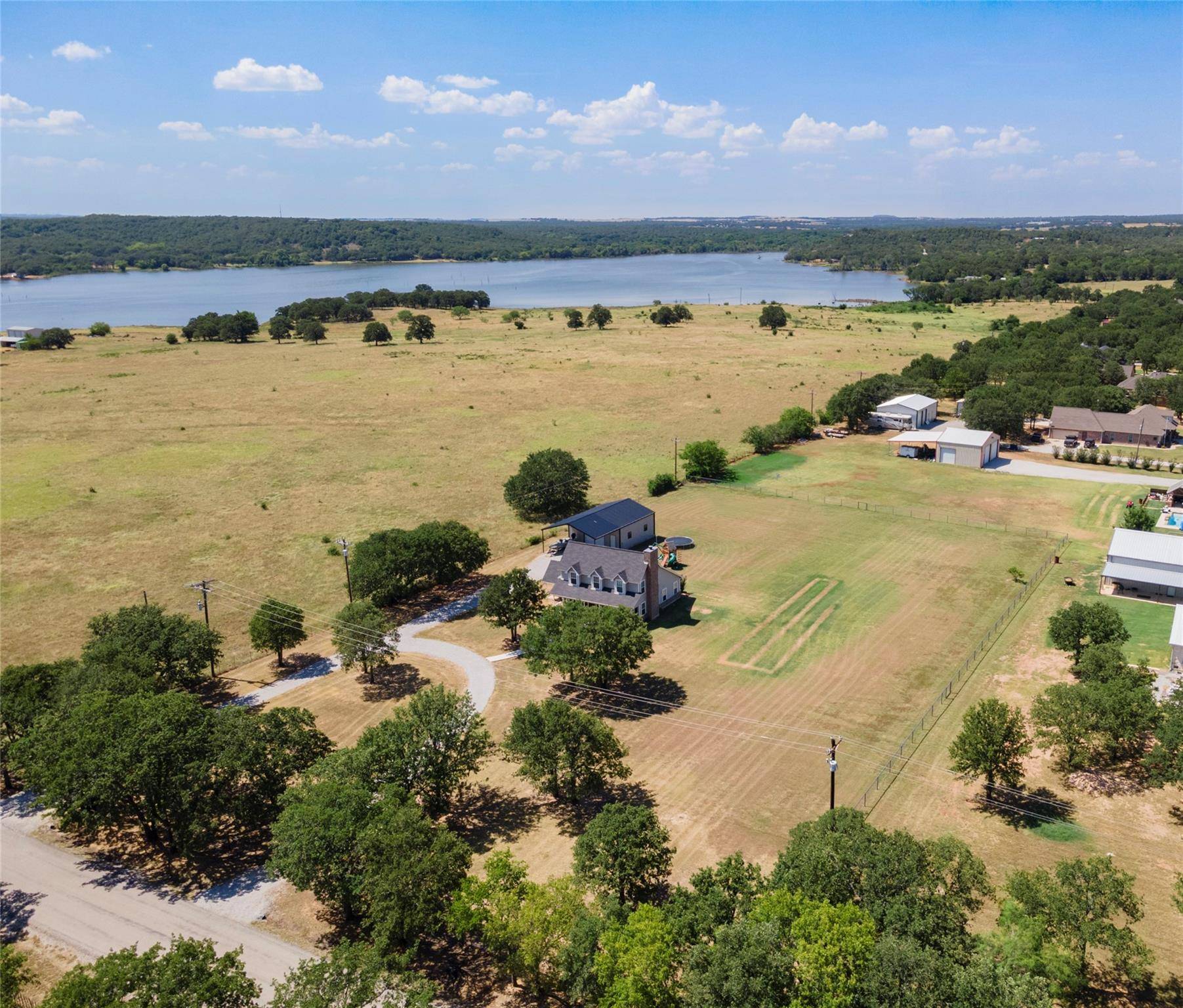 Bowie, TX 76230,1064 Beach Road