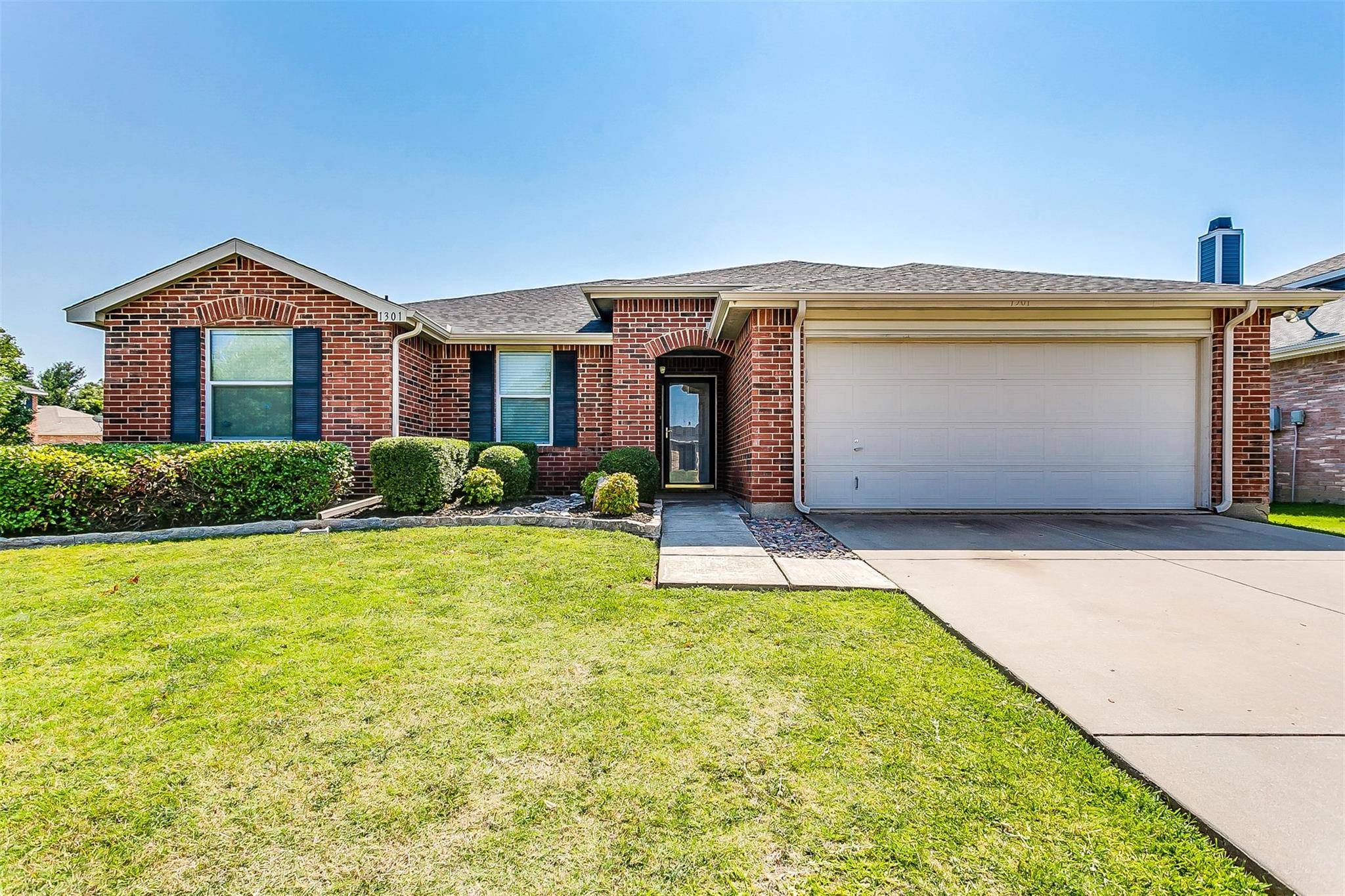 Burleson, TX 76028,1301 Cherokee Rose Lane