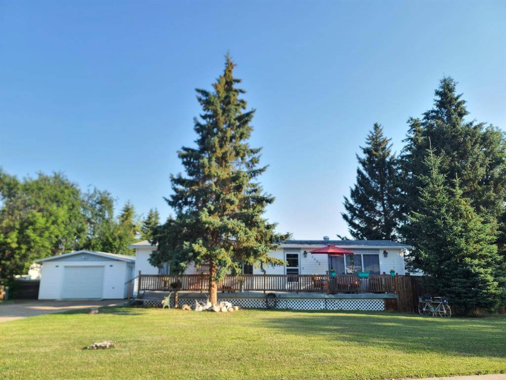 Peace River, AB T8S 1A9,9902 80 Avenue