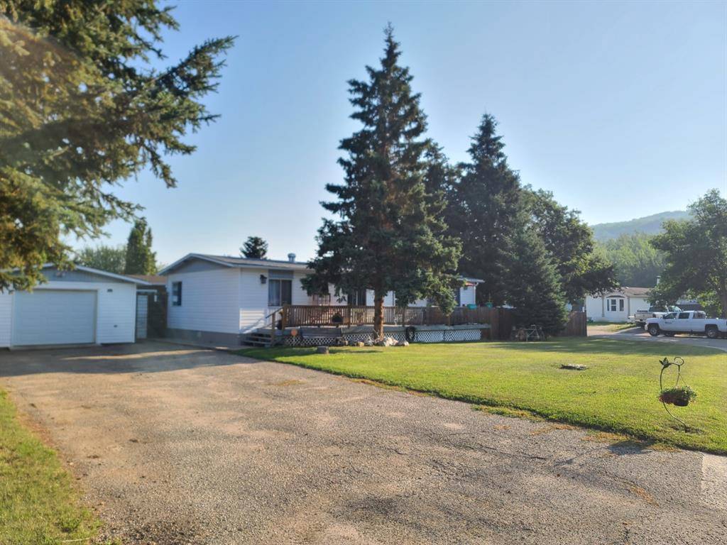 Peace River, AB T8S 1A9,9902 80 Avenue