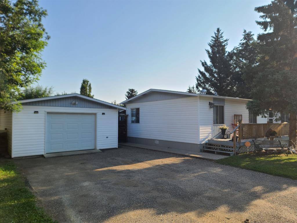 Peace River, AB T8S 1A9,9902 80 Avenue