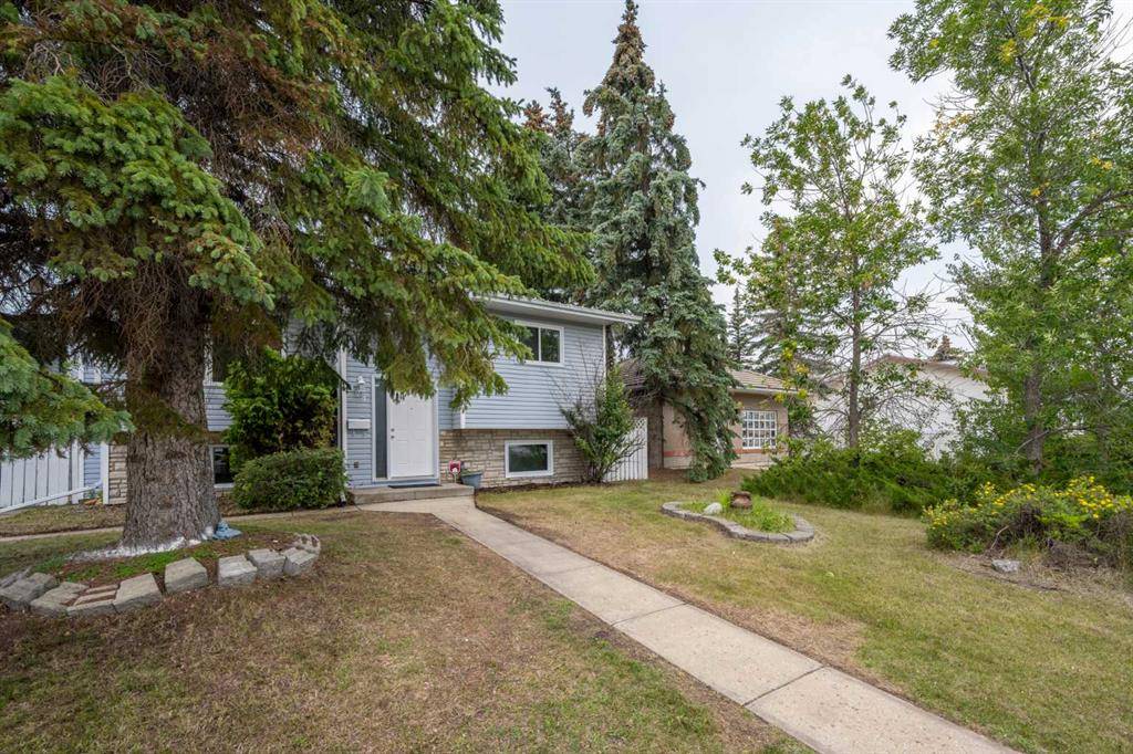 Red Deer, AB T4R2H5,124 Dixon CRES