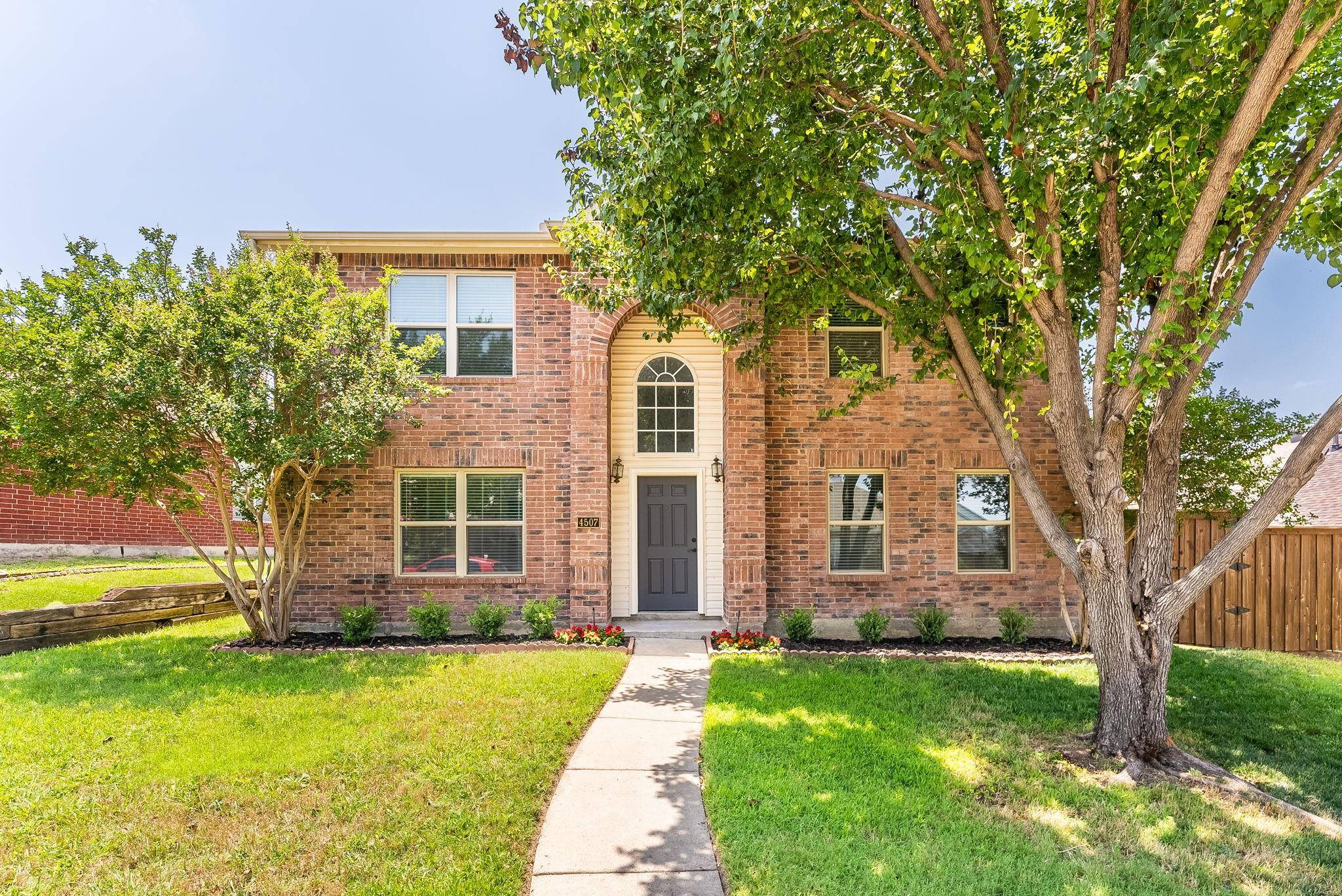 Carrollton, TX 75010,4507 Lone Star Drive