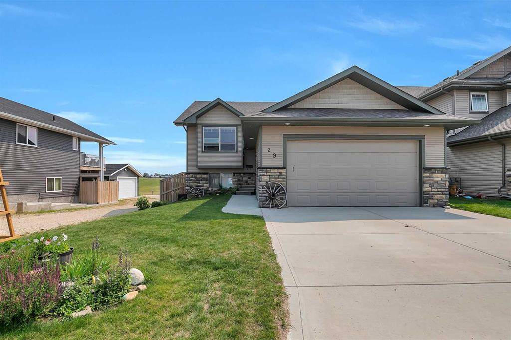 Blackfalds, AB T4M 0M2,29 Aztec CRES