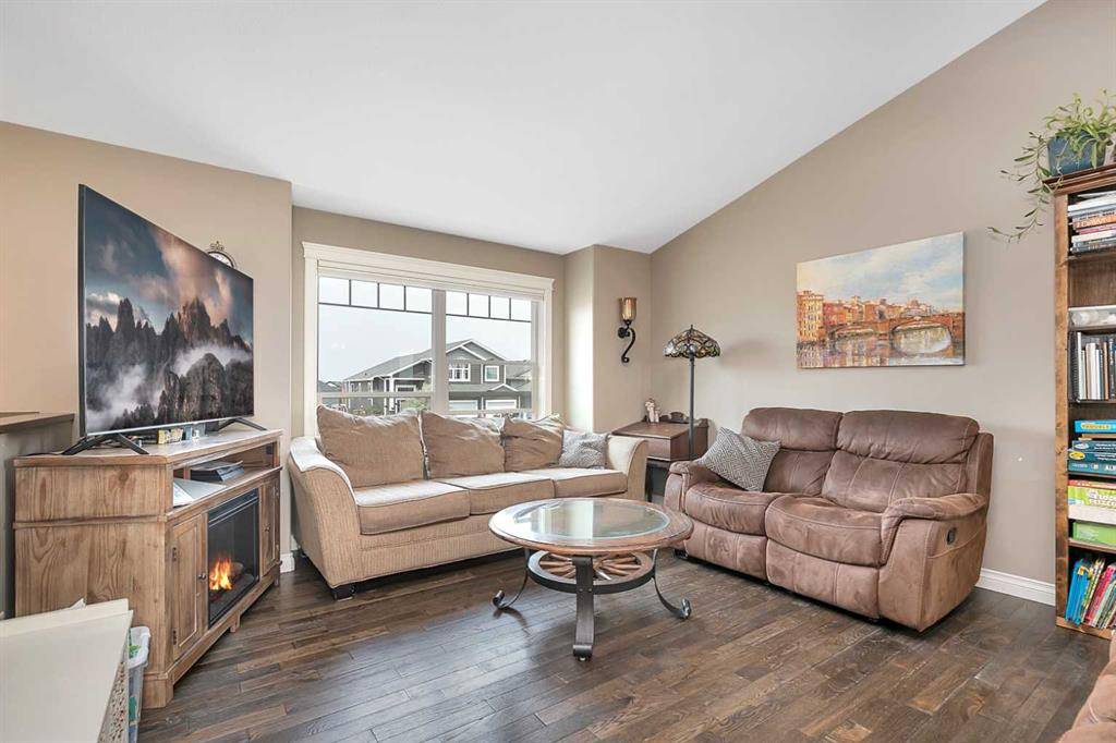 Blackfalds, AB T4M 0M2,29 Aztec CRES