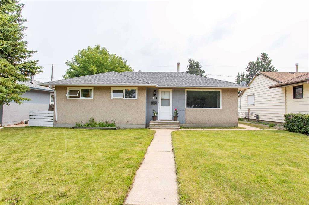 Red Deer, AB T4N 1E4,5749 West Park CRES