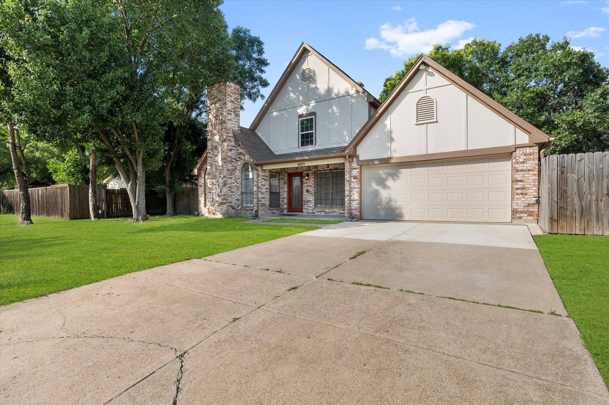 Arlington, TX 76017,6015 Maple Leaf Drive