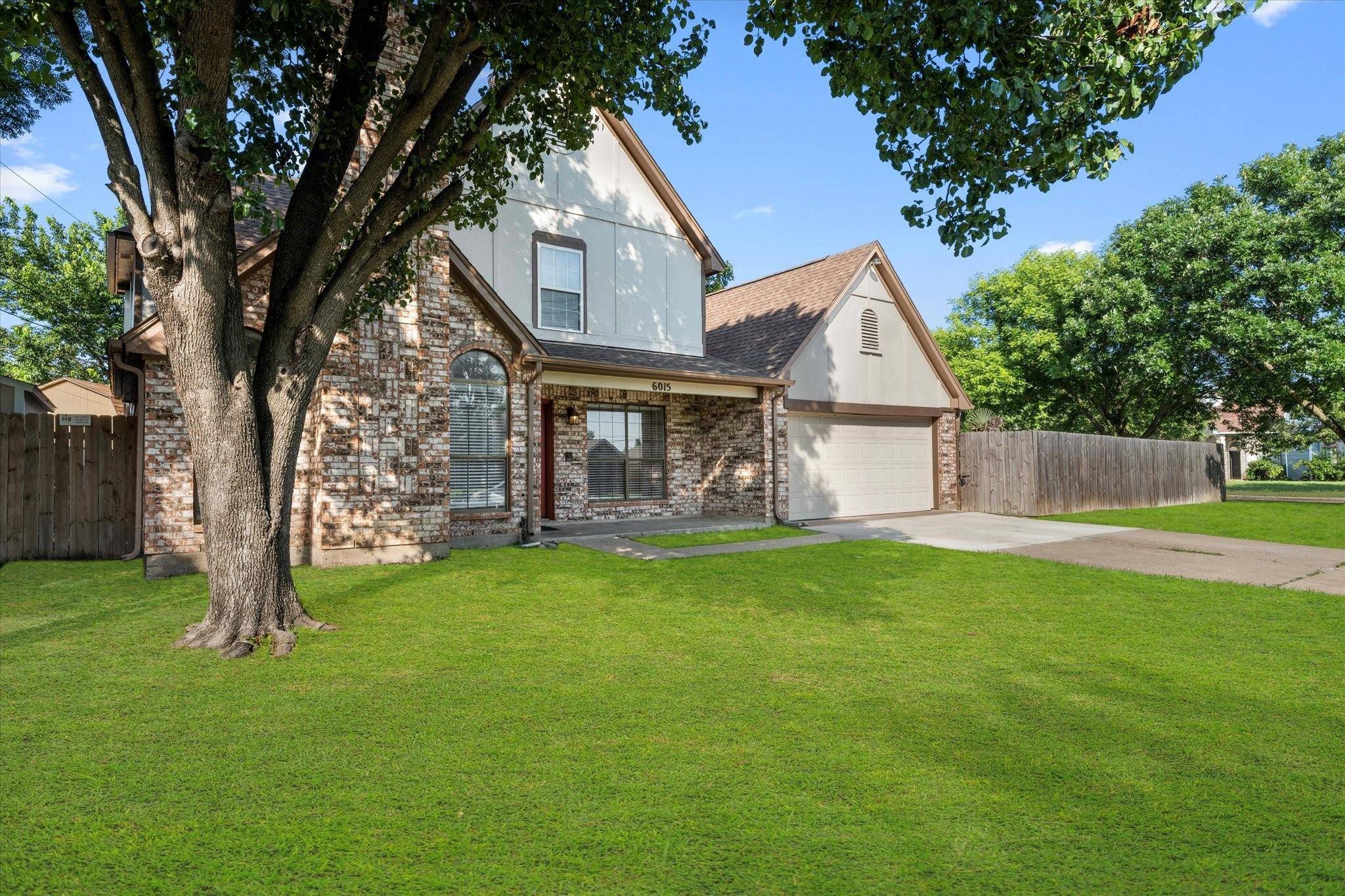 Arlington, TX 76017,6015 Maple Leaf Drive