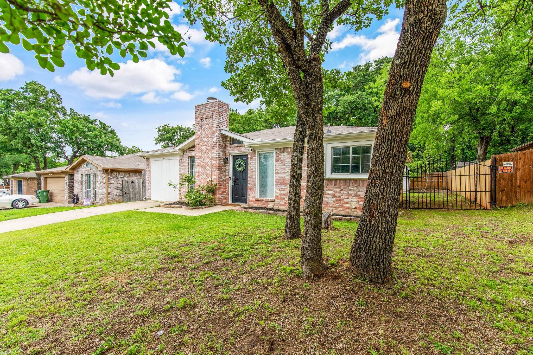 Mansfield, TX 76063,1405 Crest Drive