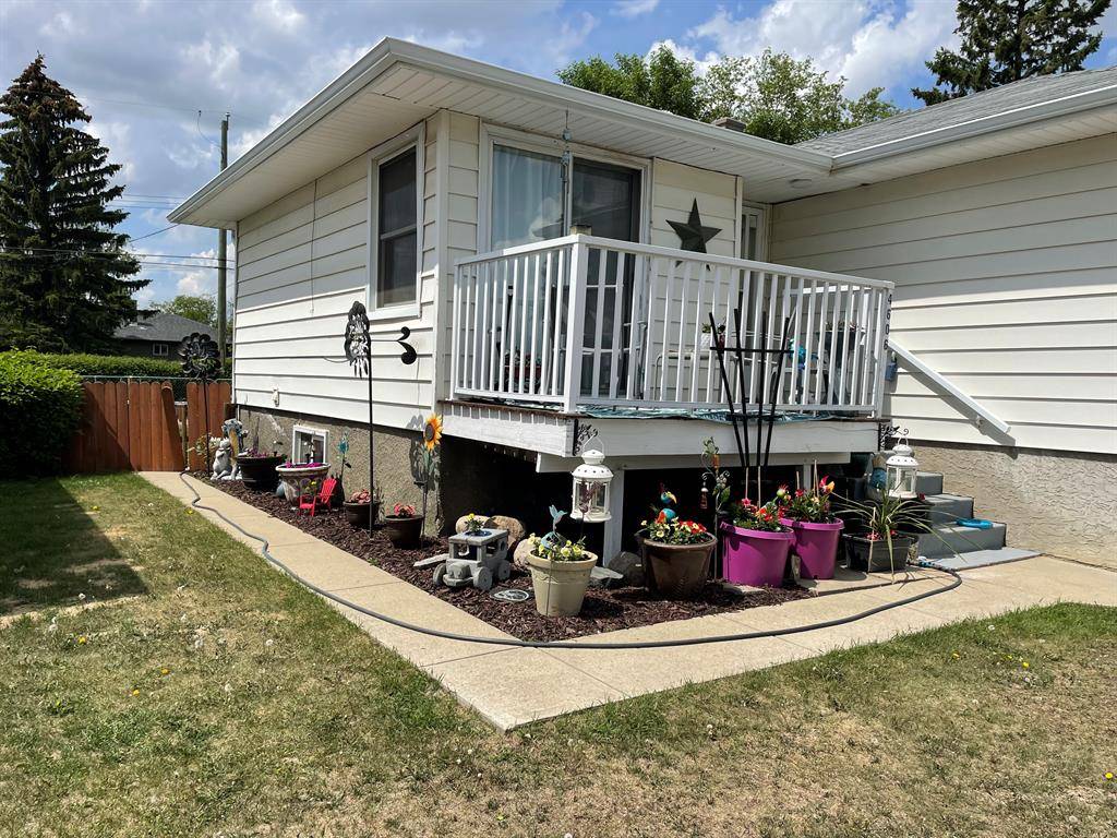 Stettler, AB T0C2L1,4606 53rd ST