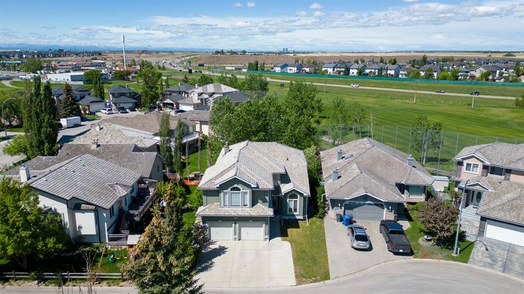 Chestermere, AB T1X 1C8,339 Lakeside Greens CT