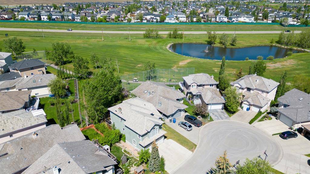 Chestermere, AB T1X 1C8,339 Lakeside Greens CT