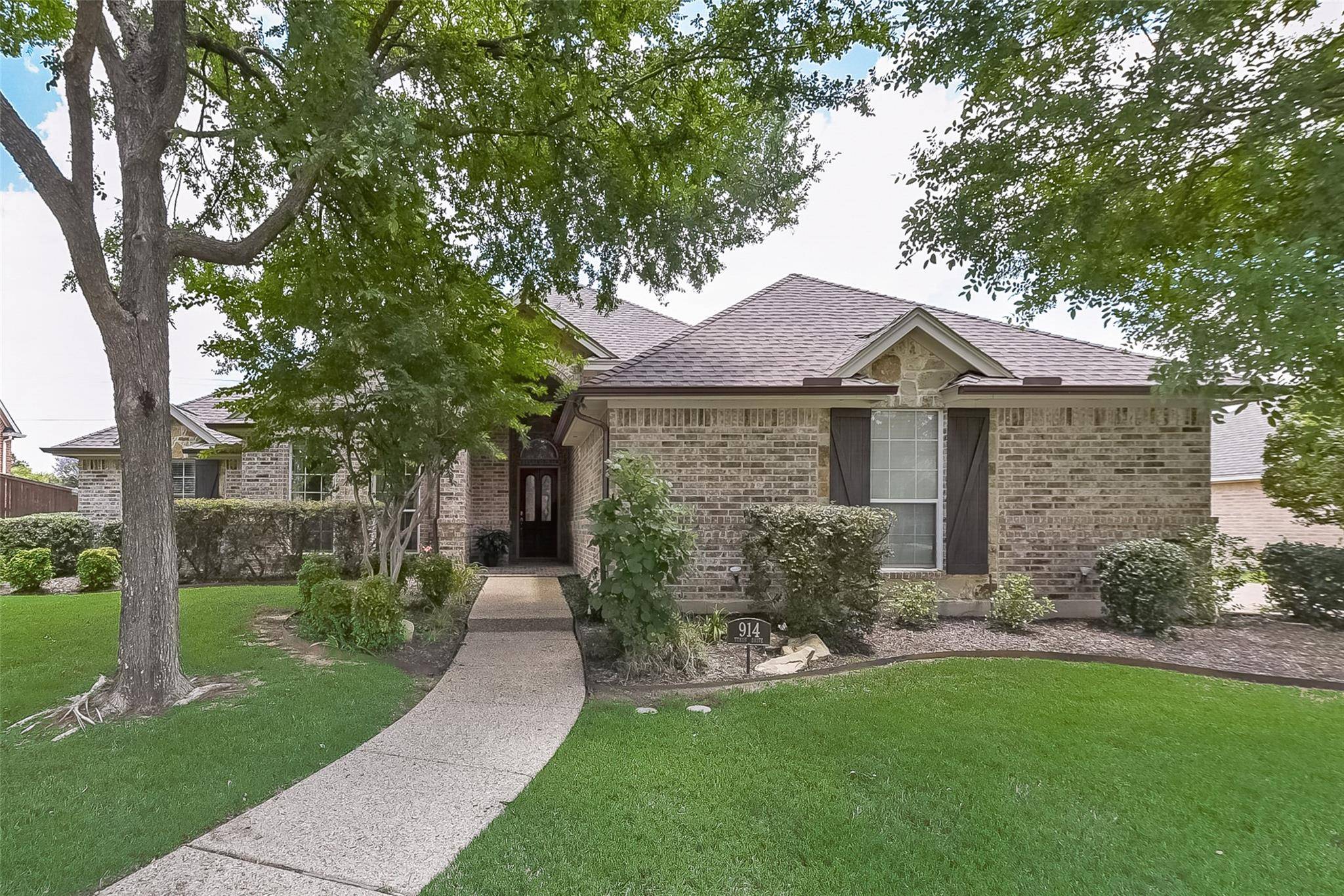 Mansfield, TX 76063,914 Yukon Drive