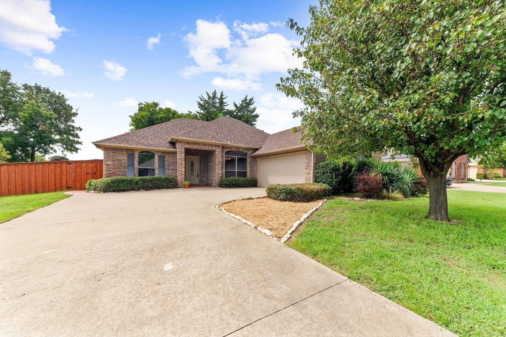 Shady Shores, TX 76208,211 Harrison Court