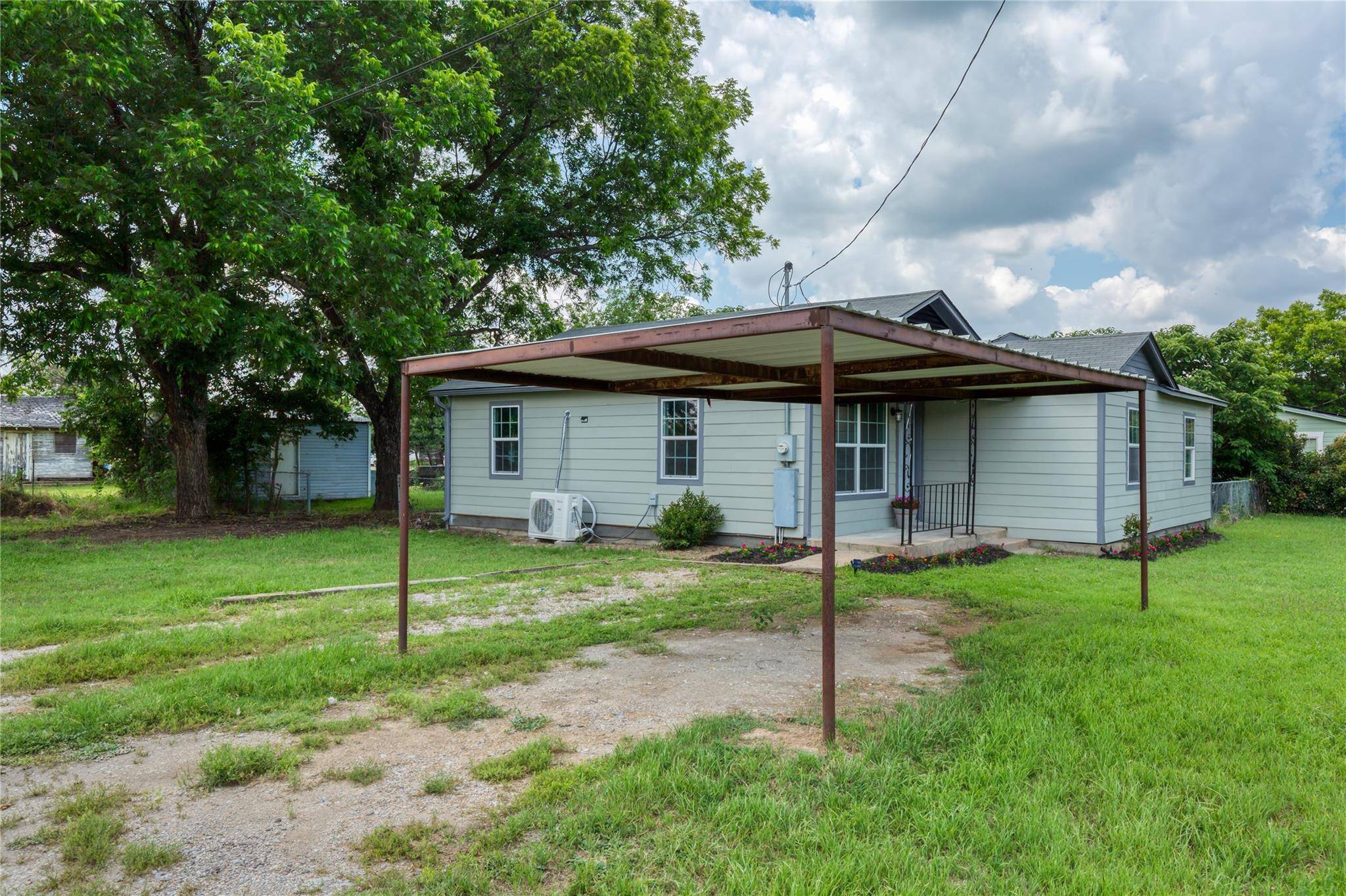 Millsap, TX 76066,100 Tarrant Street