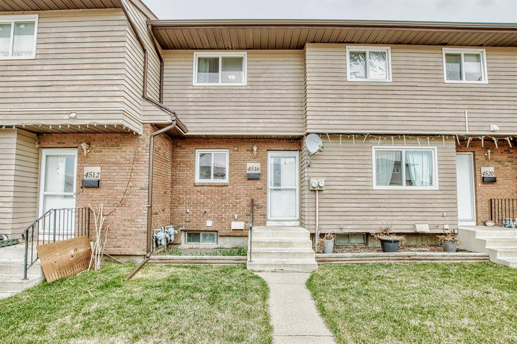 Innisfail, AB T4G 1P5,4516 47 ST #204