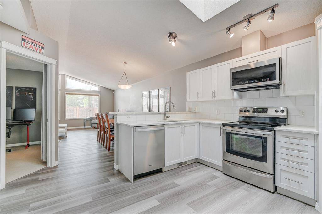 Calgary, AB T2Z 4P4,350 Prestwick CIR SE