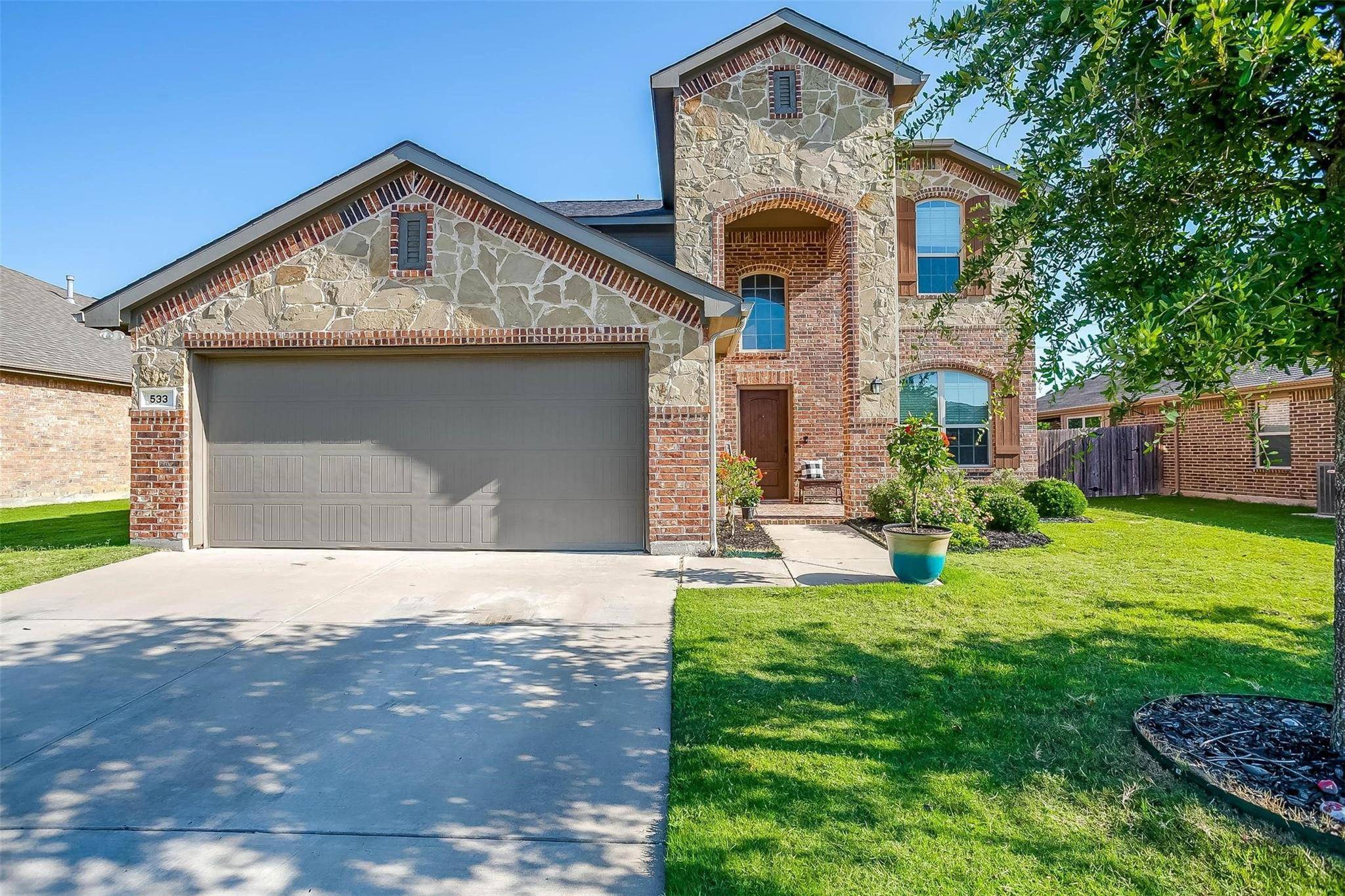 Burleson, TX 76028,533 Peach Lane