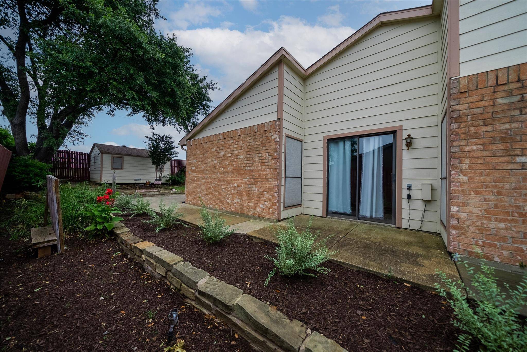 The Colony, TX 75056,7100 Elliot Court