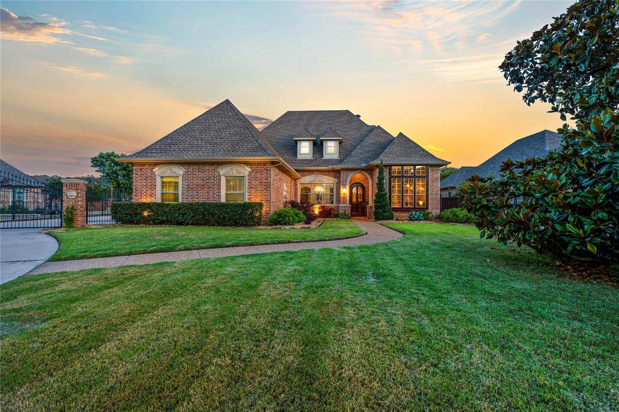 Grapevine, TX 76092,3205 Fannin Lane