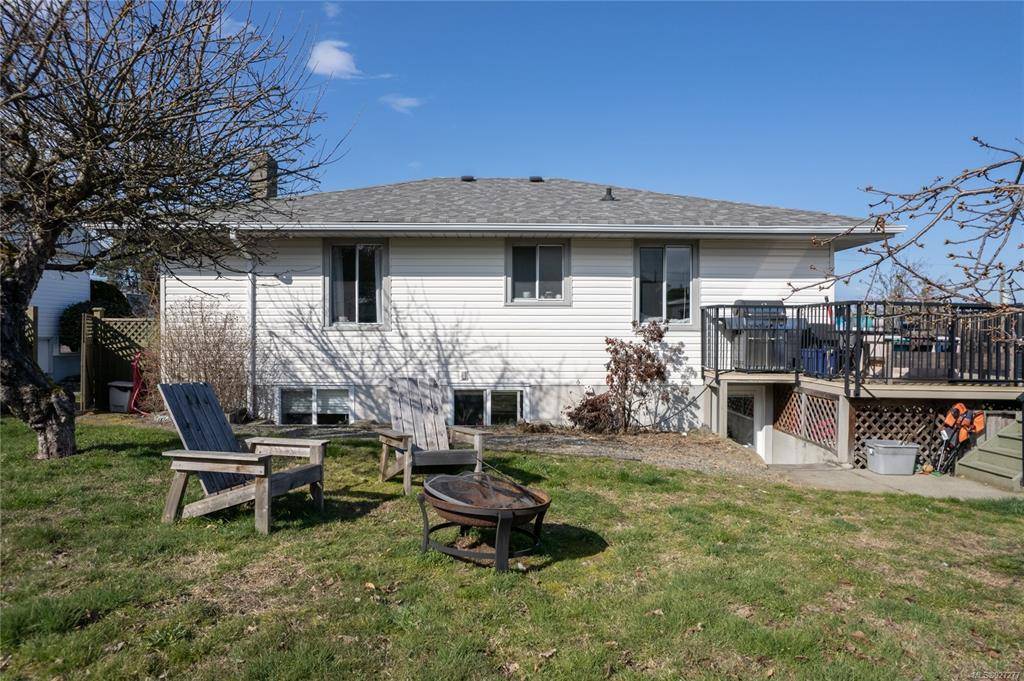 Nanaimo, BC V9S 2T2,749 Drake St