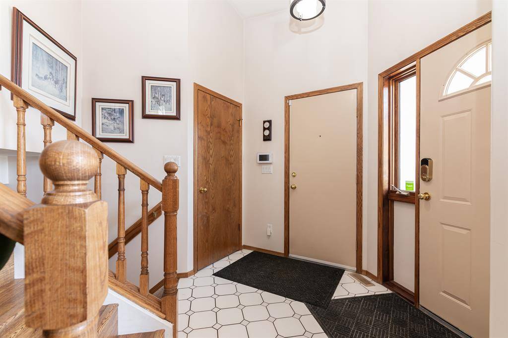 Red Deer, AB T4P 1W3,117 Duncan CRES