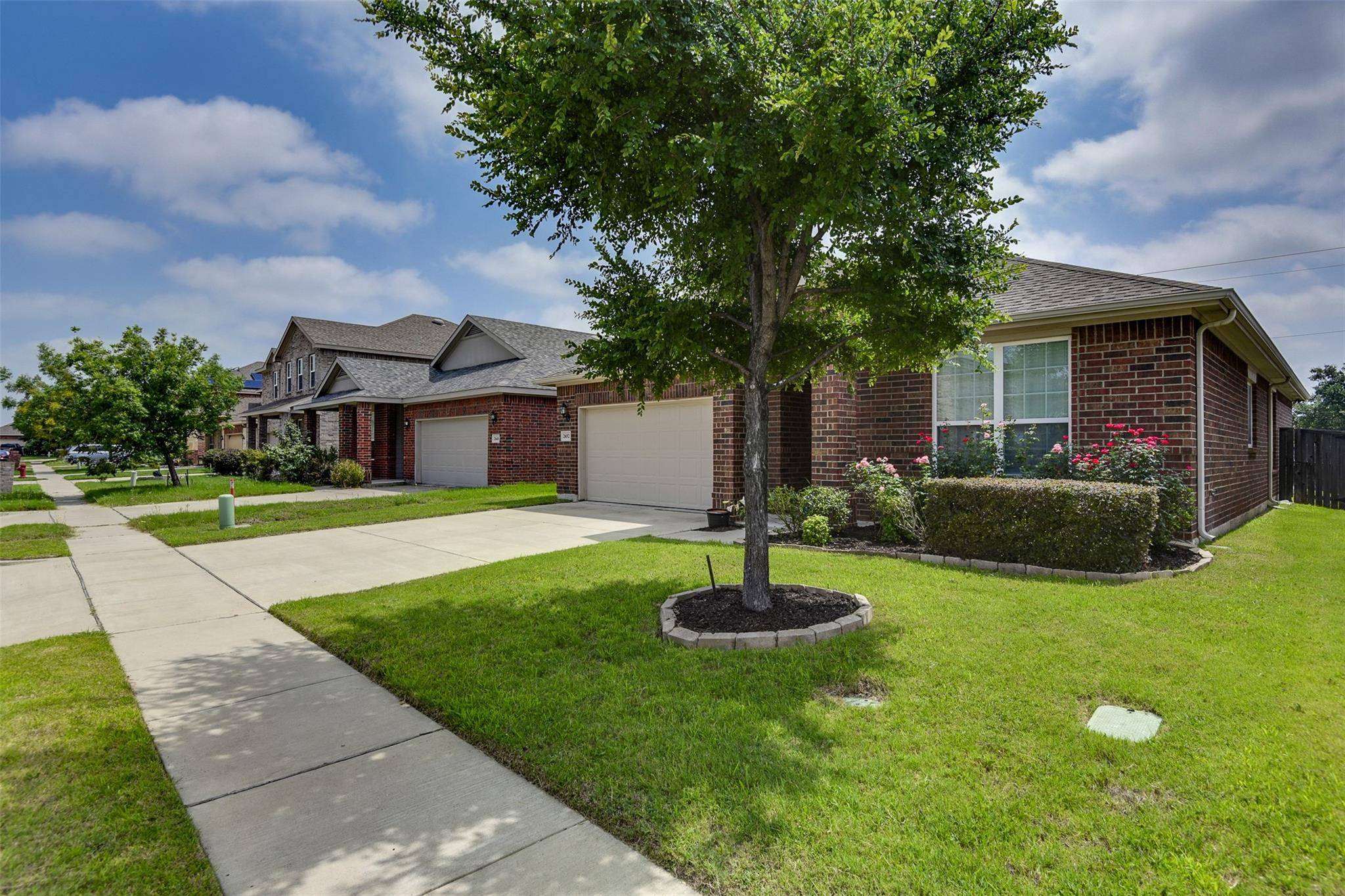 Grand Prairie, TX 75052,2652 Brookvalley Lane