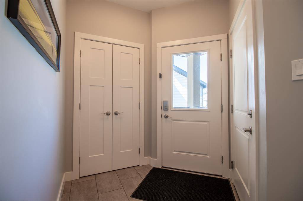 Coaldale, AB T1M 0E3,336 Westgate CRES