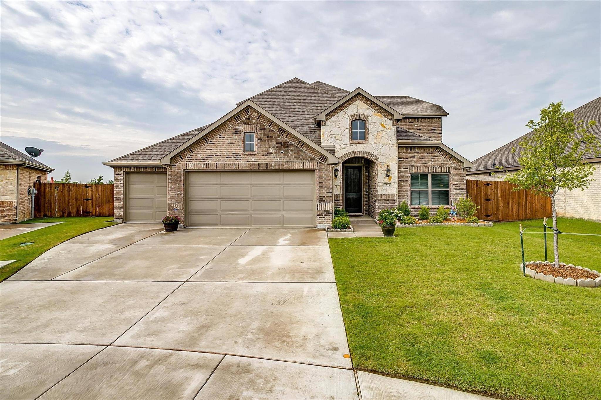 1705 Trinity Street, Burleson, TX 76028