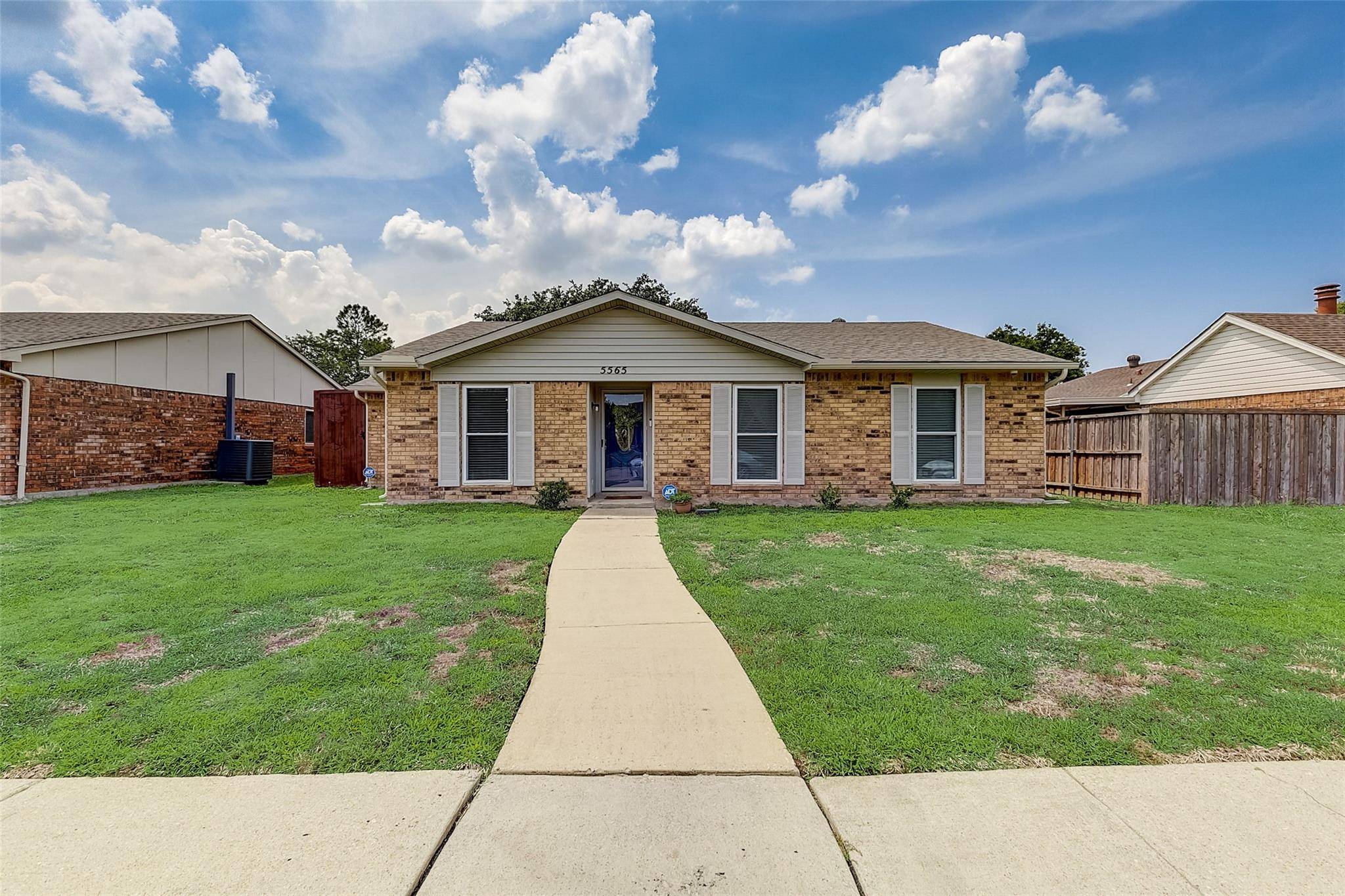 The Colony, TX 75056,5565 Squires Drive