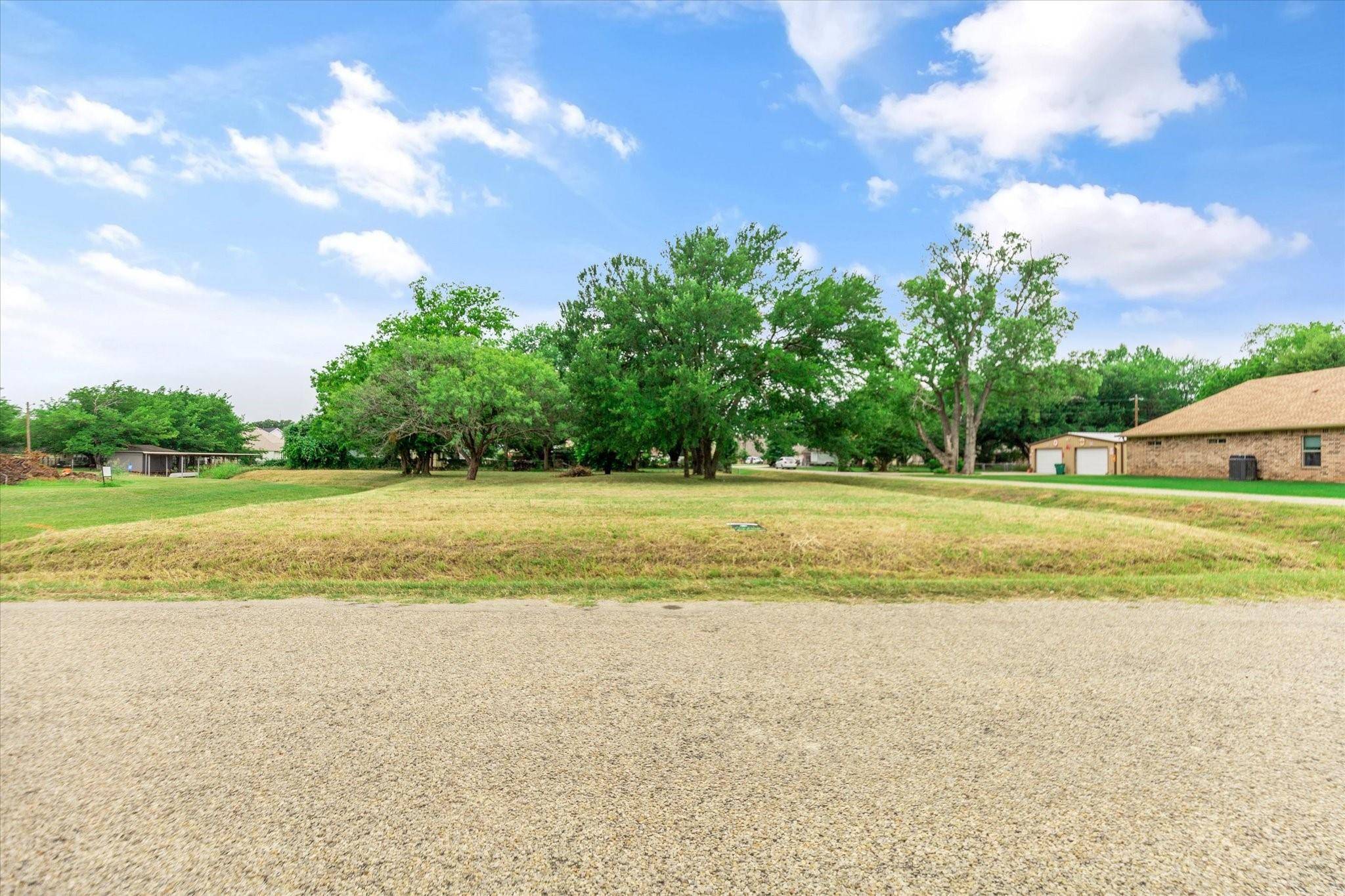 Granbury, TX 76049,812 Janis Street