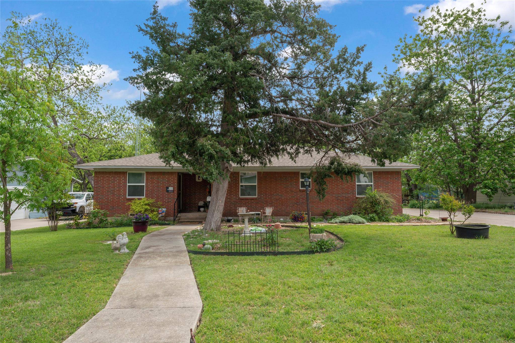 Mckinney, TX 75069,1010 Coleman Street