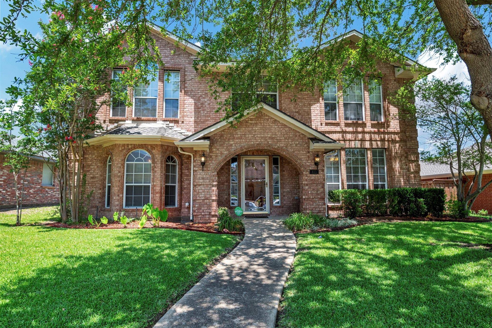 Allen, TX 75002,813 Red Tip Drive