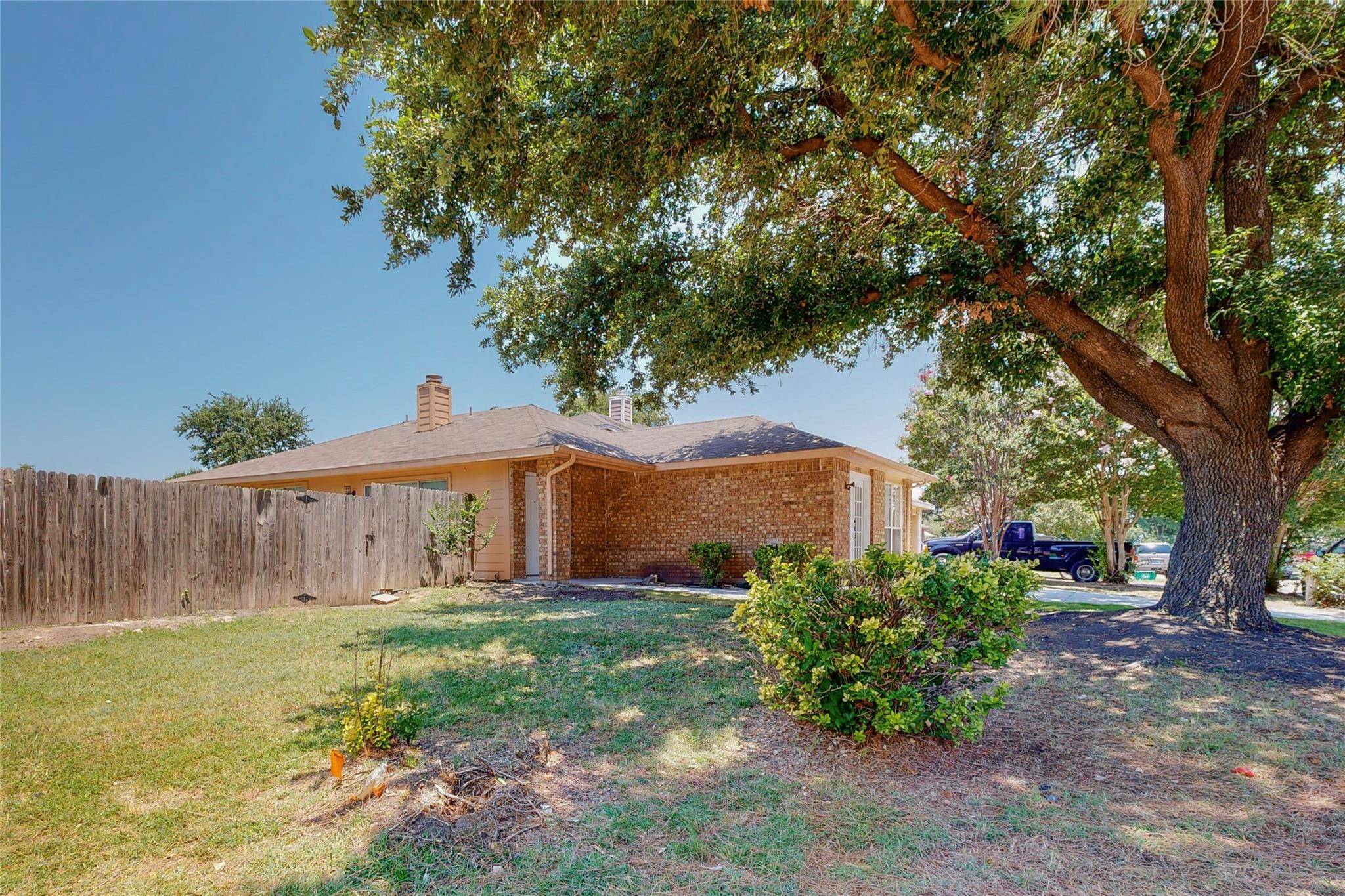 Grand Prairie, TX 75052,3182 Cross Creek Circle