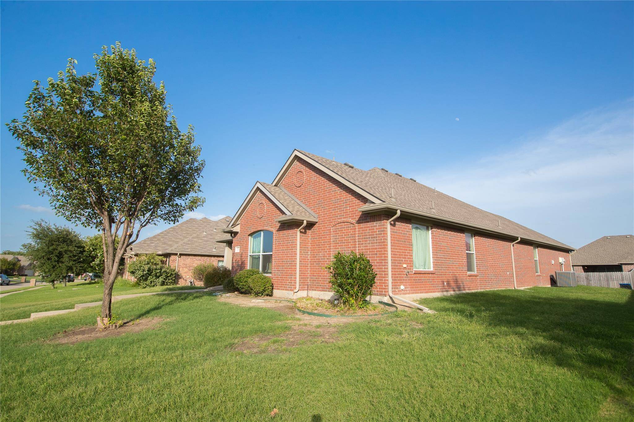 Wylie, TX 75098,214 Shadybrook Drive