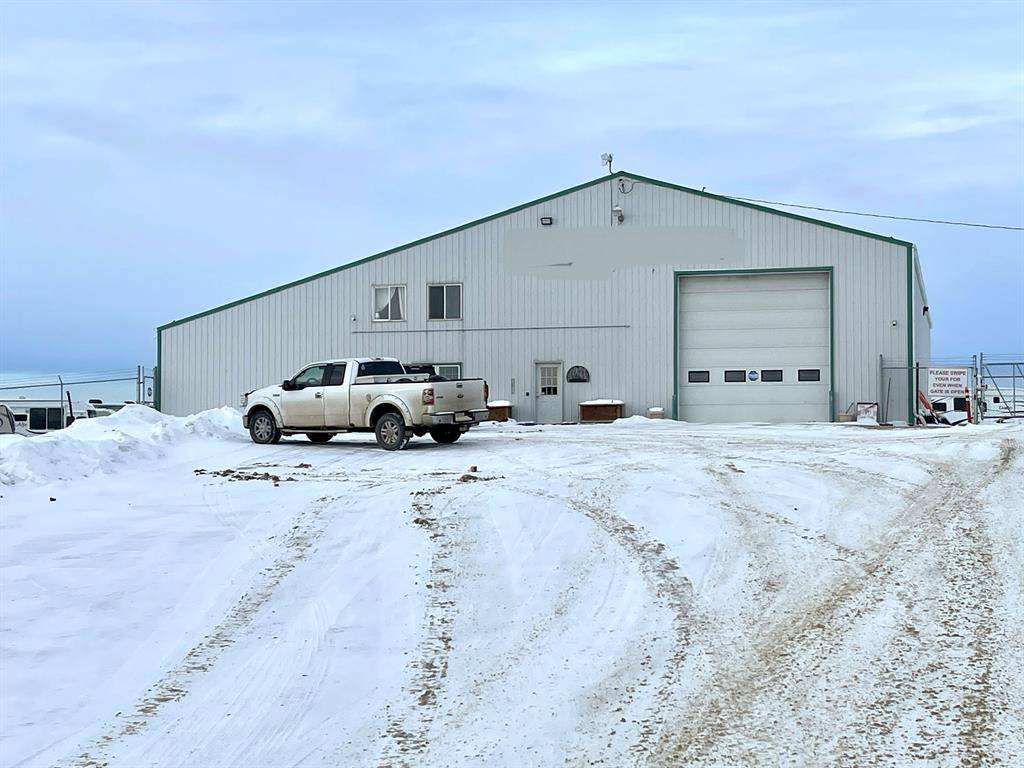 Rural Lacombe County, AB T4L 2N1,2-40232 Range Road 27