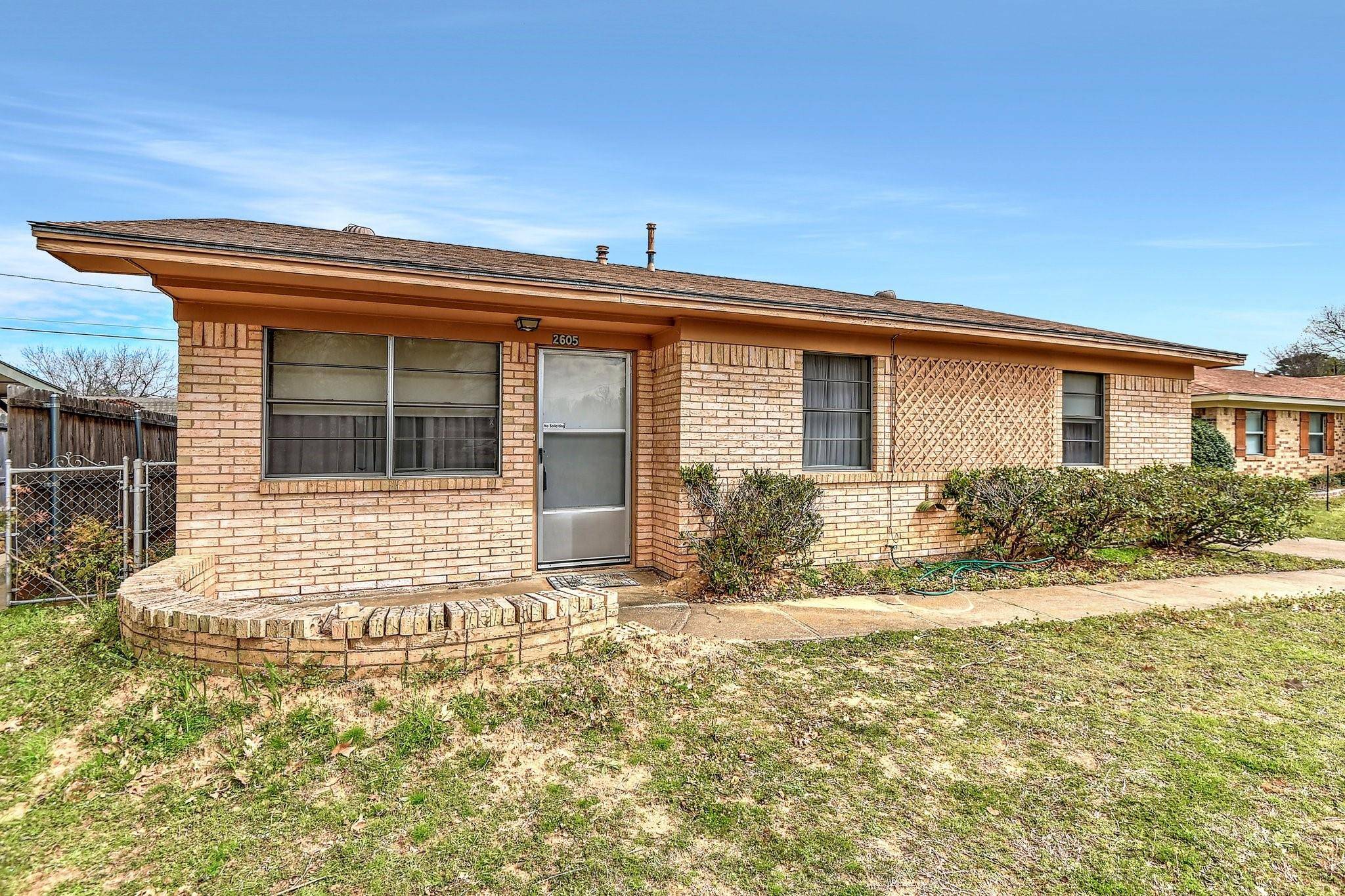 Denison, TX 75020,2605 W Coffin Street