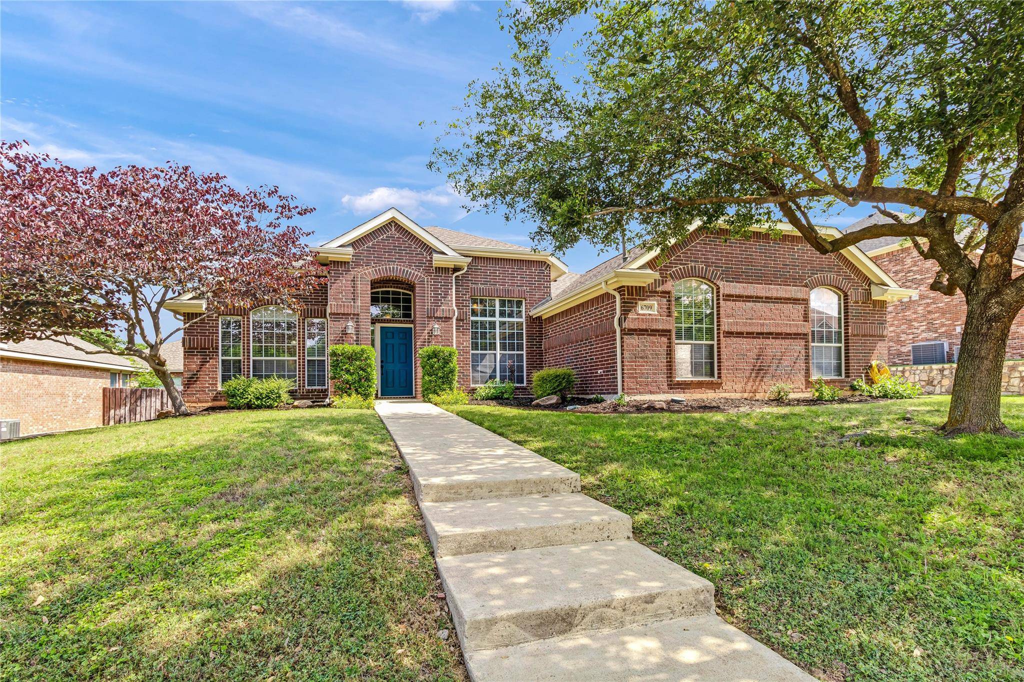 Rowlett, TX 75089,6709 Creek Bend