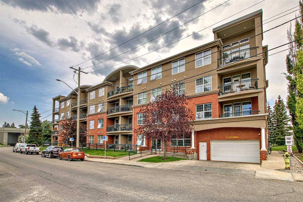 Calgary, AB T2V 5K5,495 78 AVE SW #210