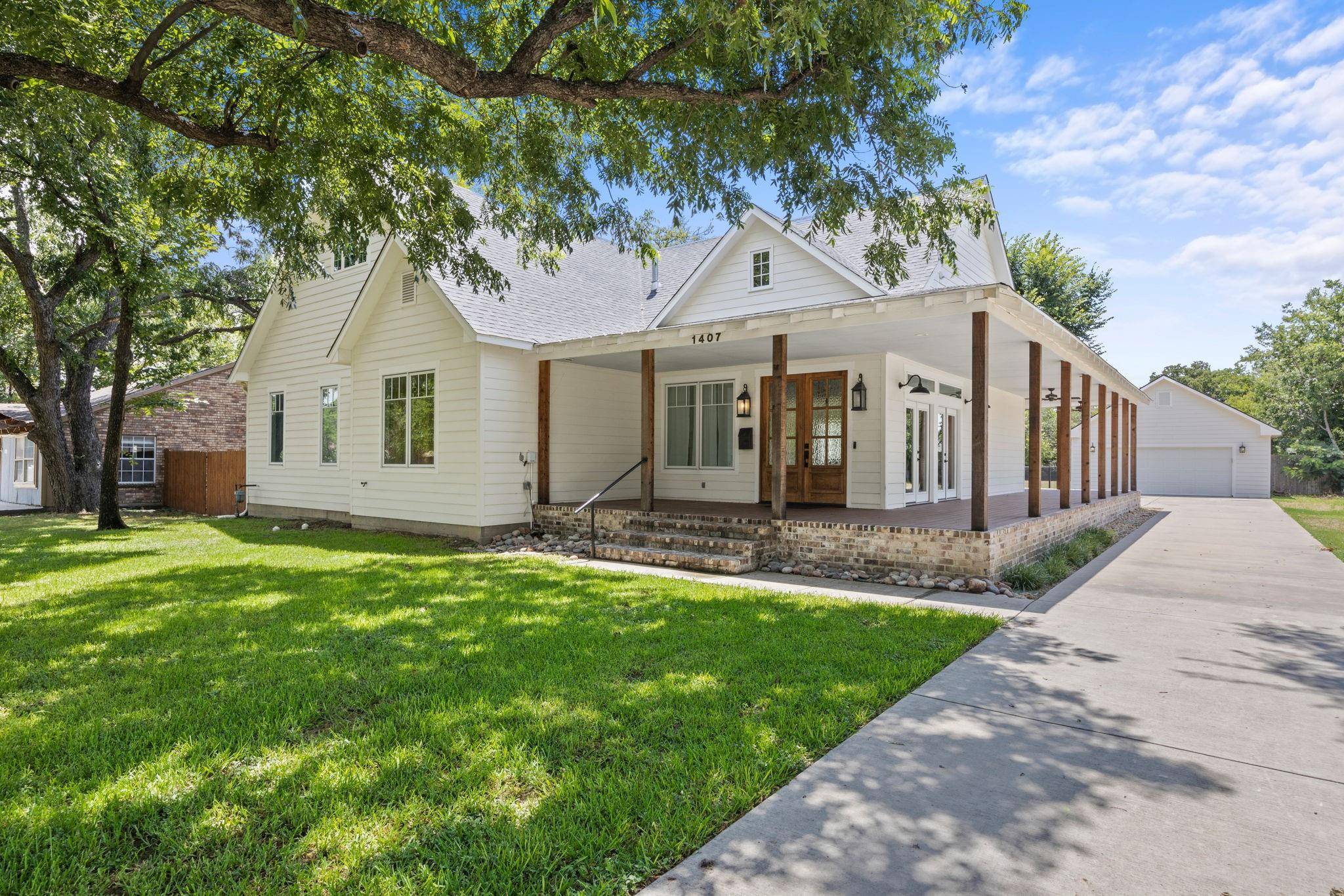 Irving, TX 75060,1407 Trinity View Street