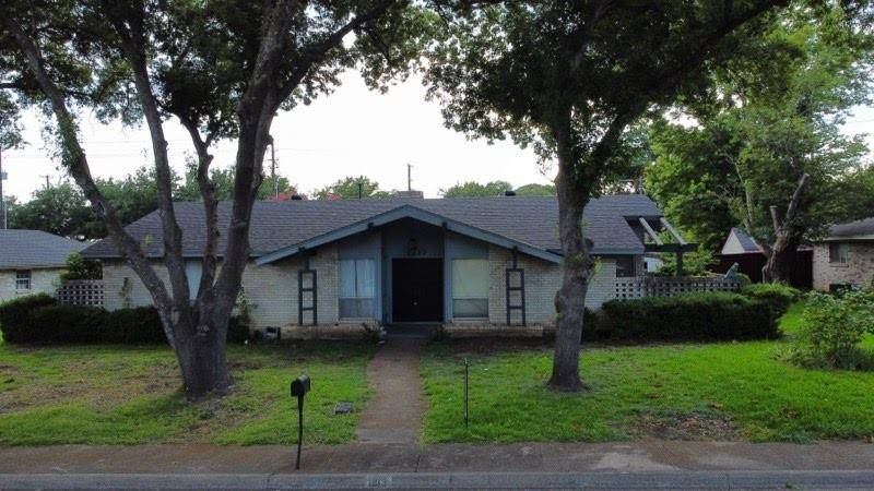 Desoto, TX 75115,1213 Holt Avenue