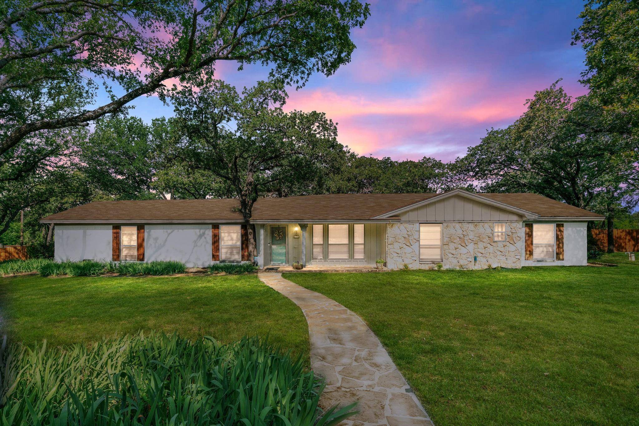 Colleyville, TX 76034,5104 Oak Timbers Court