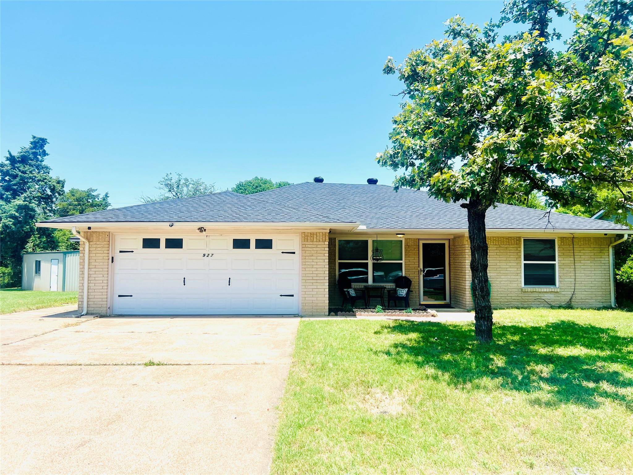 Cedar Hill, TX 75104,927 Harrington Drive