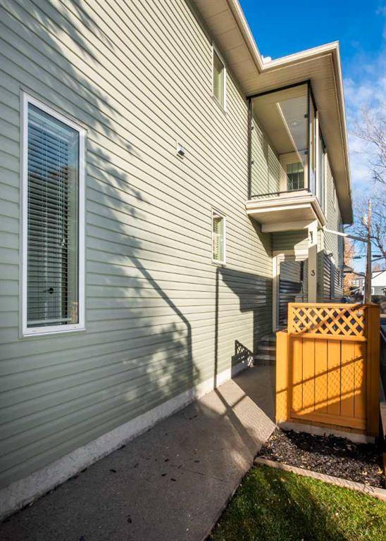 Calgary, AB T2M 1G5,1412 20 AVE NW #3