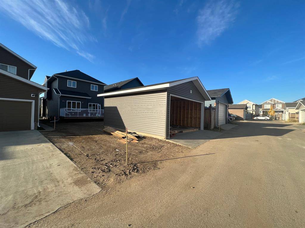 Fort Mcmurray, AB T9K 0Y3,153 Coniker CRES