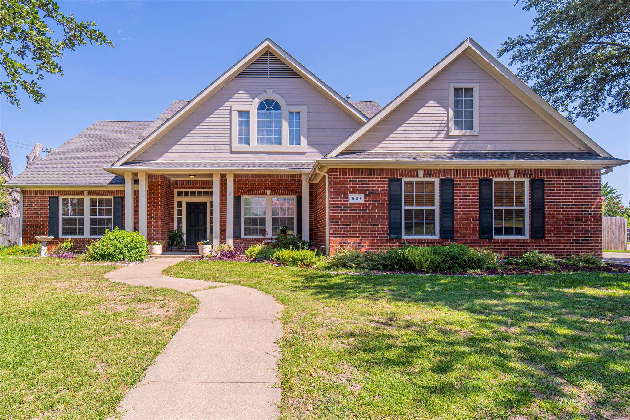 Rowlett, TX 75088,1609 Palomino Drive