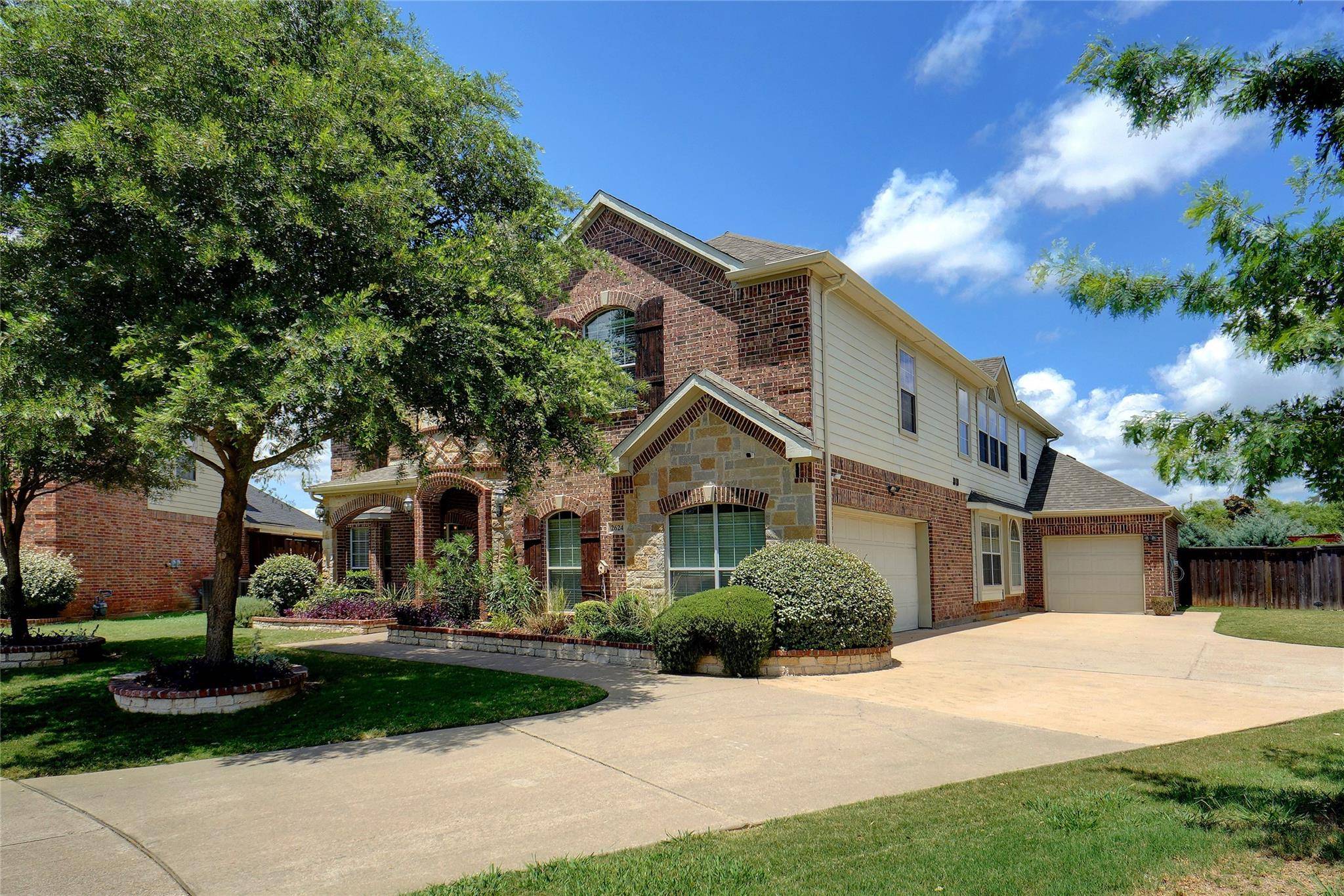 Grand Prairie, TX 75052,2624 Sicily Court