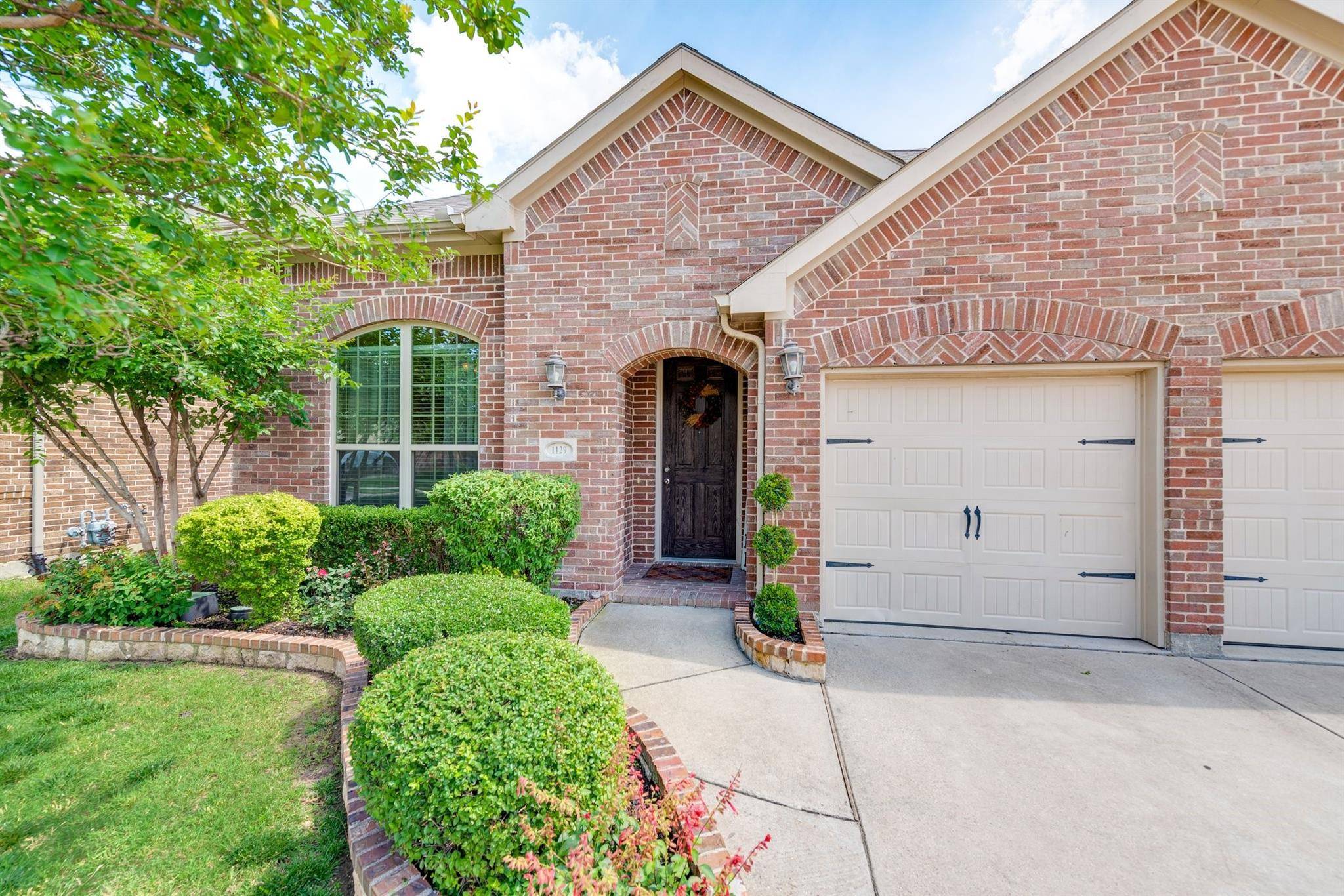 Fort Worth, TX 76052,1129 Crest Meadow Drive