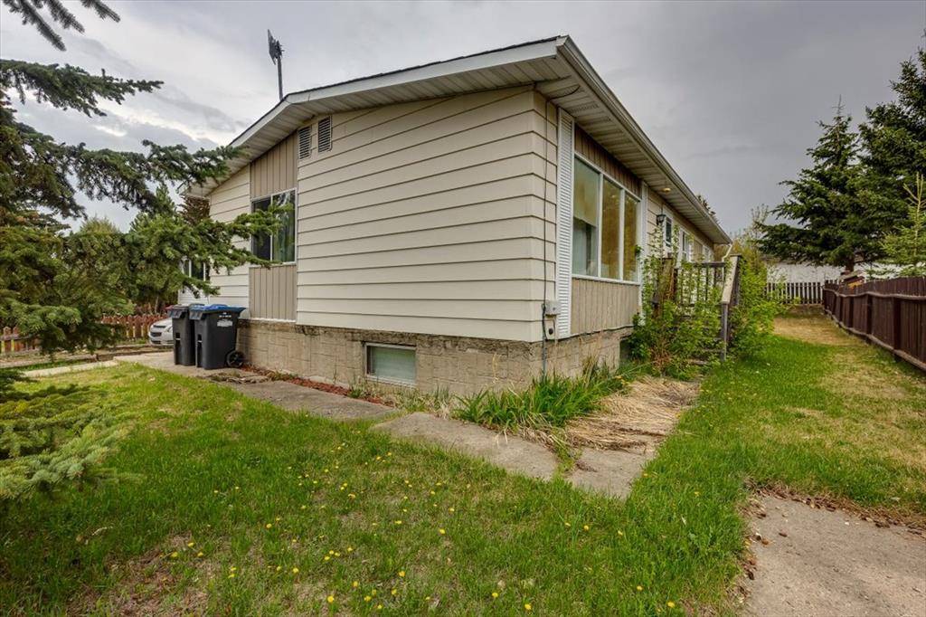 Sylvan Lake, AB T4S 1J3,51 Northstar DR