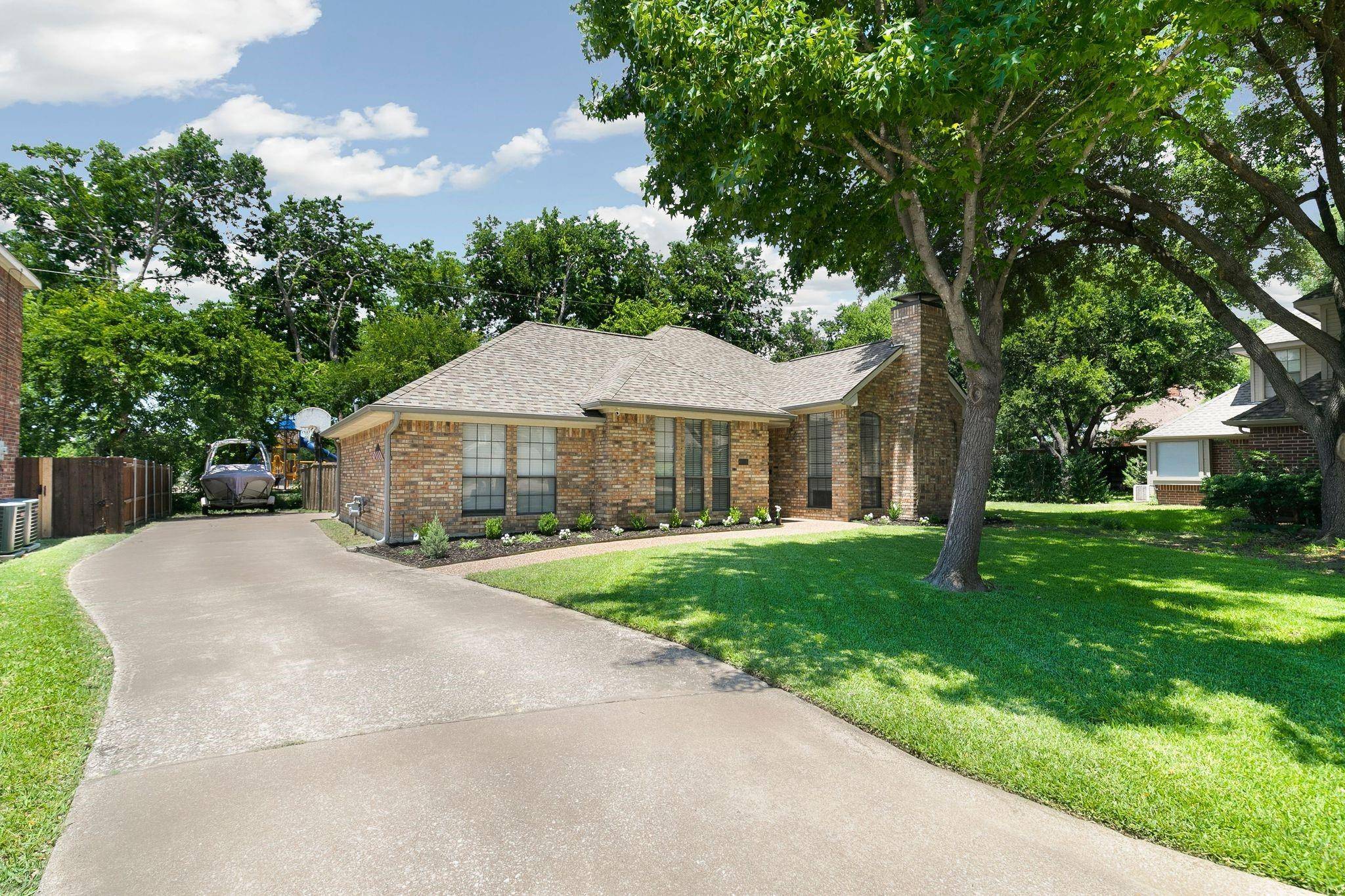 Mckinney, TX 75071,3208 W Valley Circle